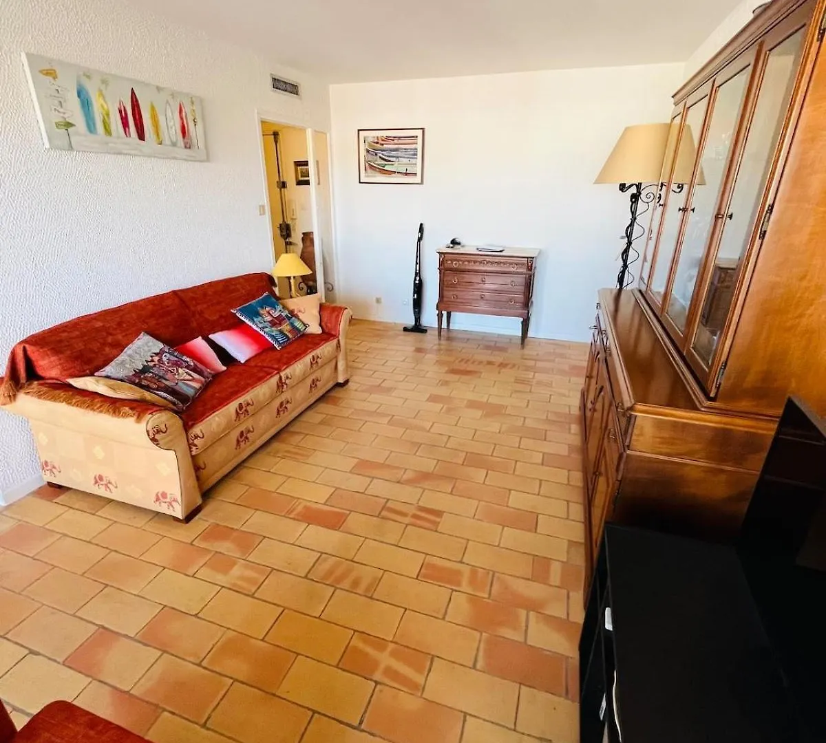 T2 Terrasse Vue Mer Bandol Apartment